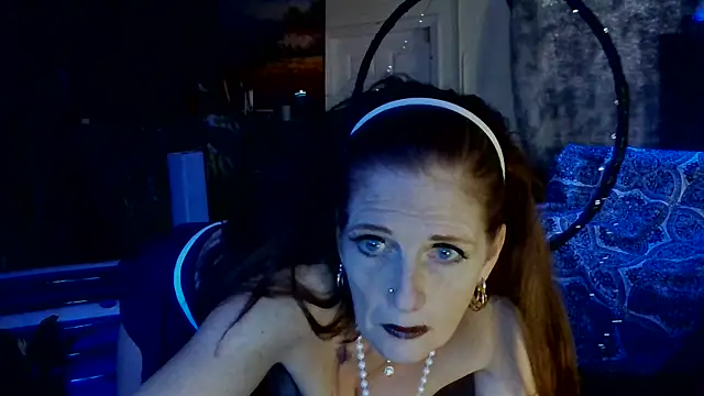 Avaivory online show from 02.06.25
