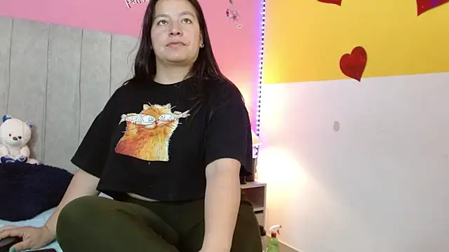 Snapshot of monickhot303av chatting on 11.29.25 monickhot303av online show from 11.29.25