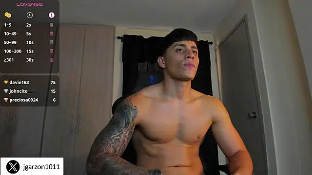 Snapshot of _joansoto chatting on 03.02.25 joansoto online show from 03.02.25