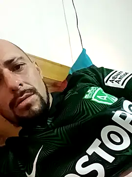 Snapshot of fire_menxxx001 chatting on 12.15.24 fire menxxx001 online show from 12.15.24