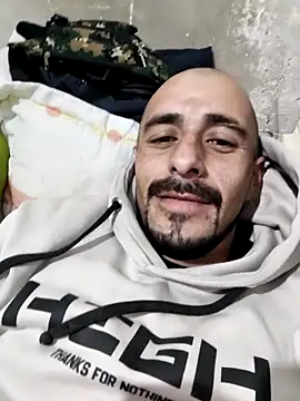 Snapshot of fire_menxxx001 chatting on 02.25.26 fire menxxx001 online show from 02.25.26