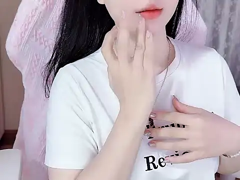  Lygn   online show from 10.25.25