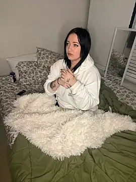 BunnyWilde online show from 01.12.25