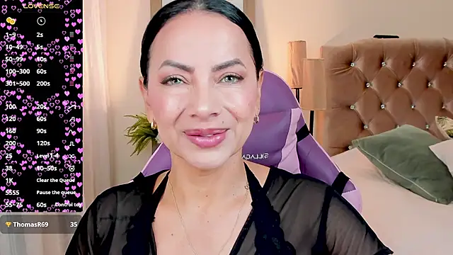 Snapshot of veronika_naughty chatting on 09.12.25 veronika naughty online show from 09.12.25