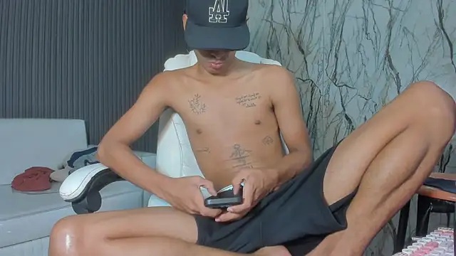 Snapshot of allens_joe chatting on 02.10.26 allens joe online show from 02.10.26