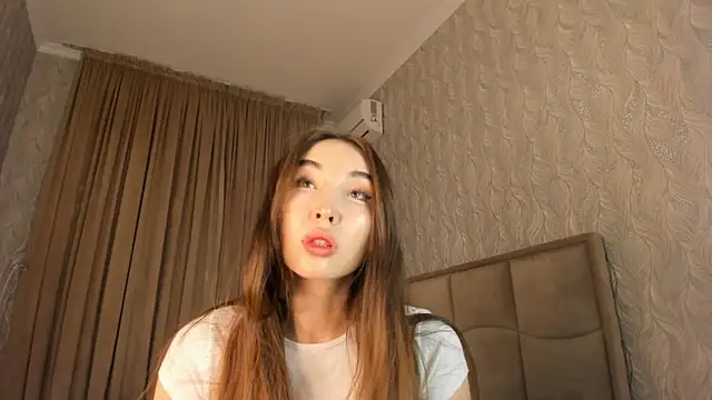 Snapshot of heyheyneko chatting on 02.19.26 heyheyneko online show from 02.19.26