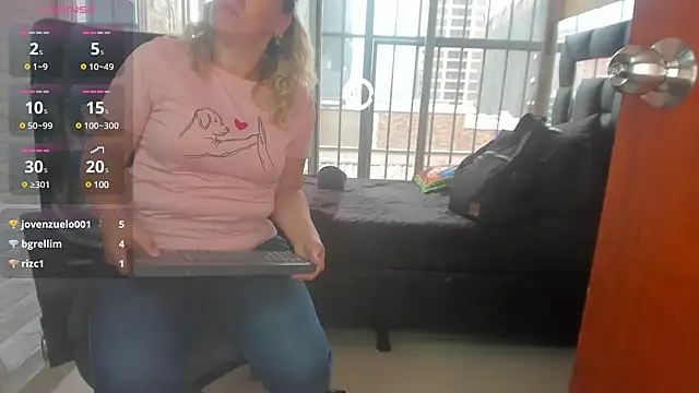 charlotte  G online show from 02.04.25