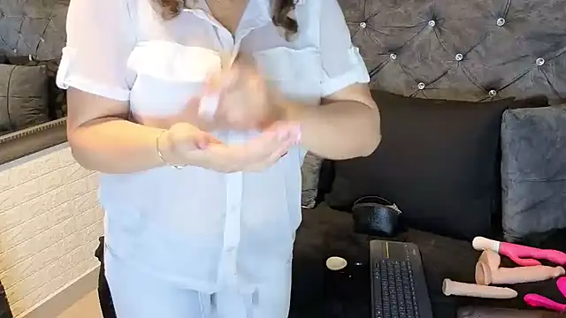 charlotte  G online show from 03.19.26