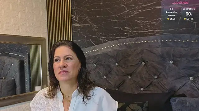 charlotte  G online show from 04.06.26