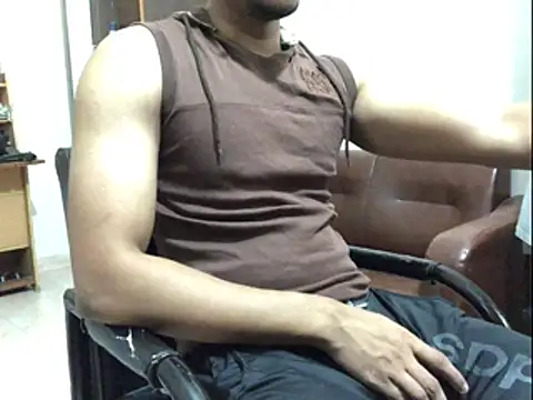 Zeuhorny online show from 12.20.25