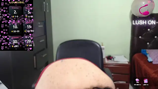 Snapshot of hairyglad69 chatting on 03.01.25 hairyglad69 online show from 03.01.25