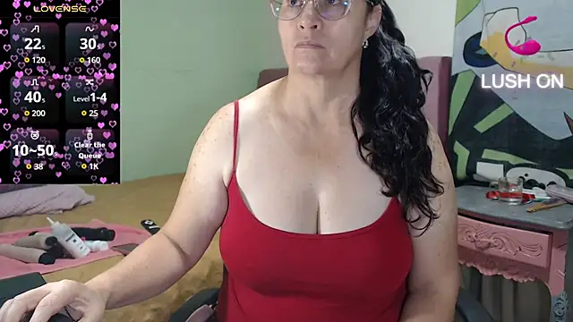 Snapshot of hairyglad69 chatting on 03.06.26 hairyglad69 online show from 03.06.26