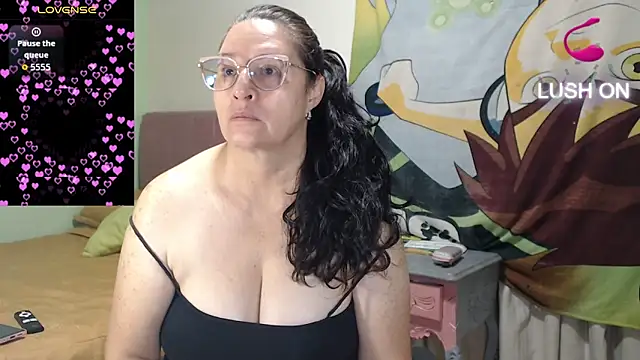 Snapshot of hairyglad69 chatting on 03.10.26 hairyglad69 online show from 03.10.26