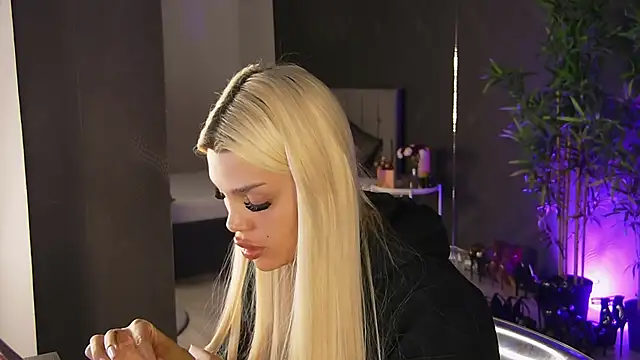 shayblonde online show from 03.11.25