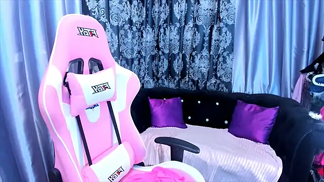 Snapshot of KamilaFoxy chatting on 02.03.26 KamilaFoxy online show from 02.03.26