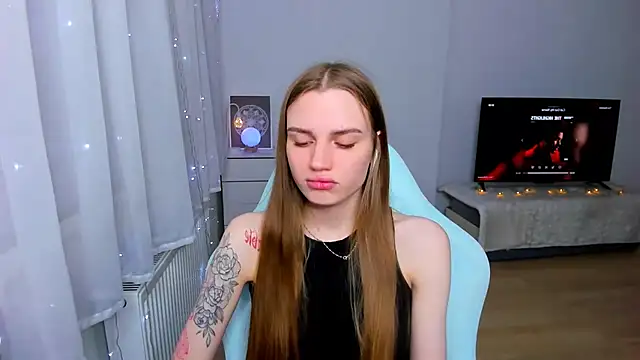 StellaLawless online show from 01.08.25