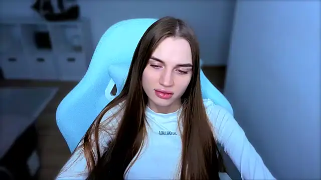 StellaLawless online show from 09.30.25