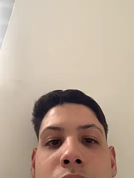 Snapshot of matheuszk_007 chatting on 10.18.25 matheuszk 007 online show from 10.18.25