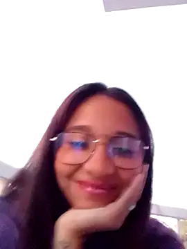 Snapshot of GLIANGELI chatting on 02.05.25 GLIANGELI online show from 02.05.25