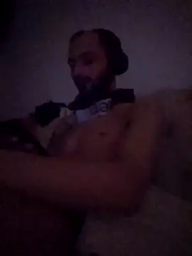 Snapshot of denisxlRo chatting on 02.22.25 denisxlRo online show from 02.22.25