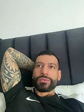 Snapshot of Yorby_Maxx1 chatting on 03.22.25 Yorby Maxx1 online show from 03.22.25