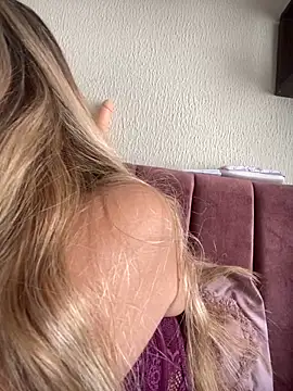 Miabonnett  online show from 04.16.26