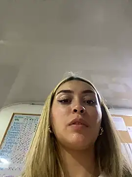 Snapshot of emma_oxford chatting on 02.22.25 emma oxford online show from 02.22.25