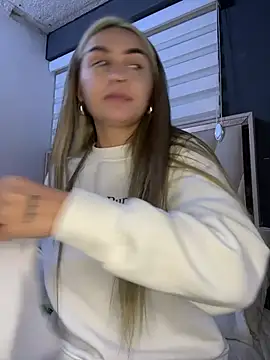 Snapshot of emma_oxford chatting on 02.16.26 emma oxford online show from 02.16.26