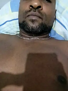 Snapshot of Beto0815 chatting on 02.15.26 Beto0815 online show from 02.15.26