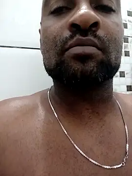 Snapshot of Beto0815 chatting on 02.16.26 Beto0815 online show from 02.16.26