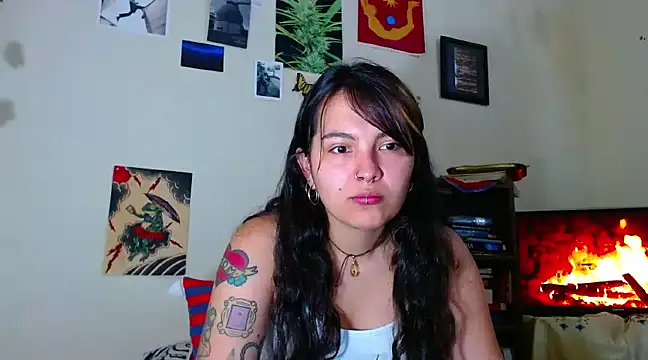 Snapshot of sweetiee_mary chatting on 01.31.25 sweetiee mary online show from 01.31.25