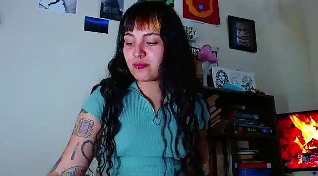 Snapshot of sweetiee_mary chatting on 03.16.25 sweetiee mary online show from 03.16.25