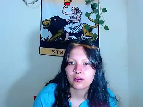 Snapshot of sweetiee_mary chatting on 12.14.25 sweetiee mary online show from 12.14.25