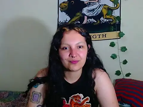 Snapshot of sweetiee_mary chatting on 01.13.26 sweetiee mary online show from 01.13.26