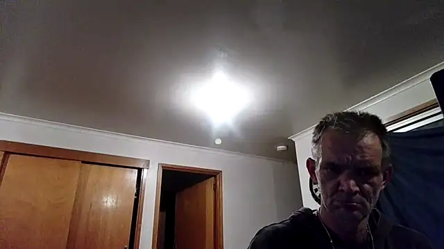 Snapshot of TooFknHorny7676@xh chatting on 06.01.26 TooFknHorny7676xh online show from 06.01.26