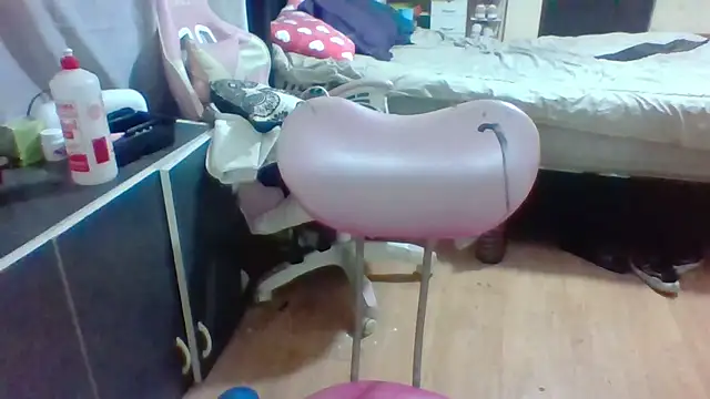 Jennxdolls online show from 12.27.24