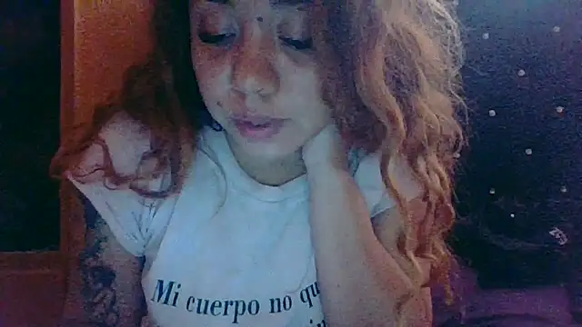 Snapshot of Jennxdolls chatting on 04.17.26 Jennxdolls online show from 04.17.26