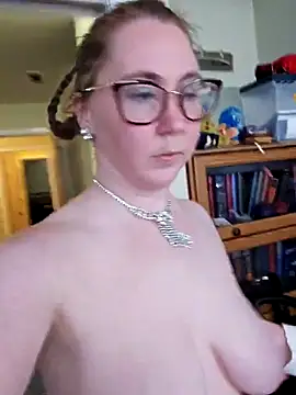 littlelustlamb online show from 12.06.24