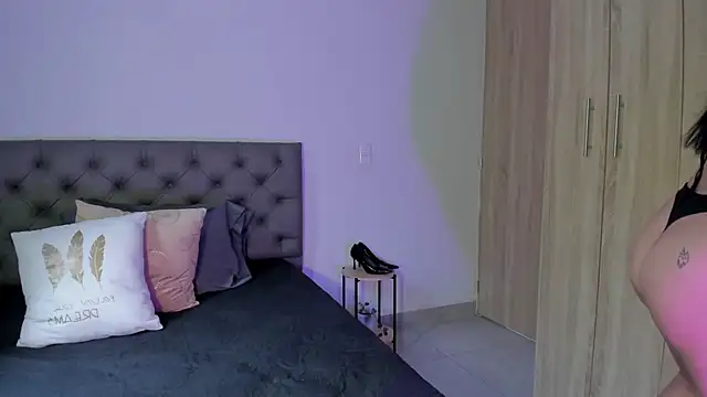 Deborah Colins online show from 11.07.25