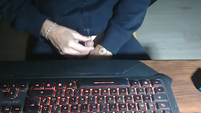 Adri gard online show from 11.07.25