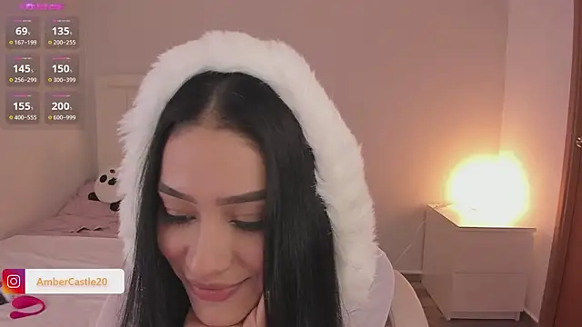 Snapshot of Amber-9 chatting on 12.28.24 Amber-9 online show from 12.28.24