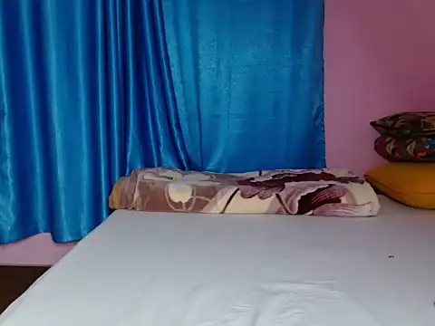 Snapshot of massive_squirts chatting on 11.11.25 massive squirts online show from 11.11.25