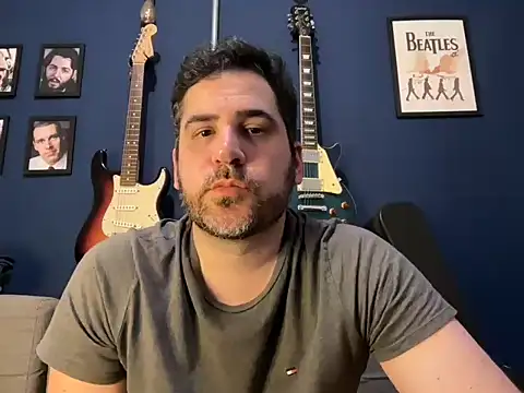 Snapshot of hotsafadinho chatting on 01.18.25 hotsafadinho online show from 01.18.25