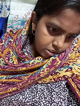 Beauty-queen online show from 12.14.25