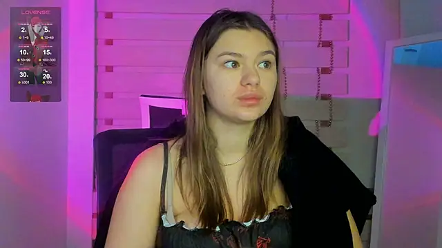 Josephine Kiss online show from 12.06.24