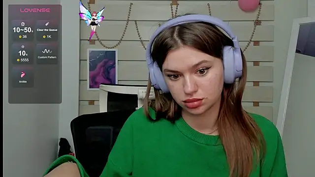 Josephine Kiss online show from 03.13.25