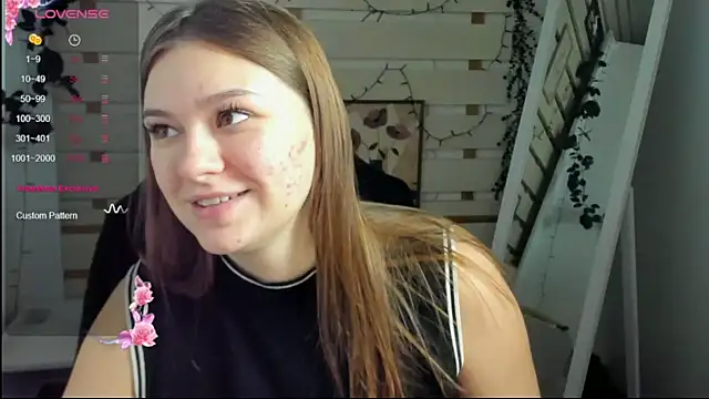 Snapshot of Josephine_Kiss chatting on 04.08.26 Josephine Kiss online show from 04.08.26