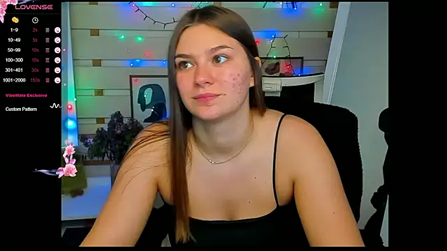 Snapshot of Josephine_Kiss chatting on 05.19.26 Josephine Kiss online show from 05.19.26