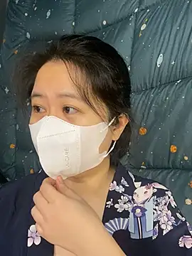 Snapshot of ninini92 chatting on 01.28.25 ninini92 online show from 01.28.25