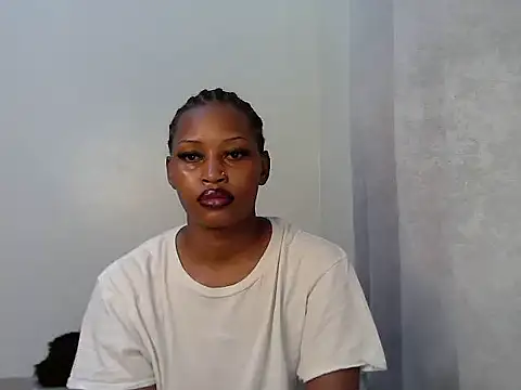 Snapshot of Sweet_Vinkah chatting on 04.13.26 Sweet Vinkah online show from 04.13.26